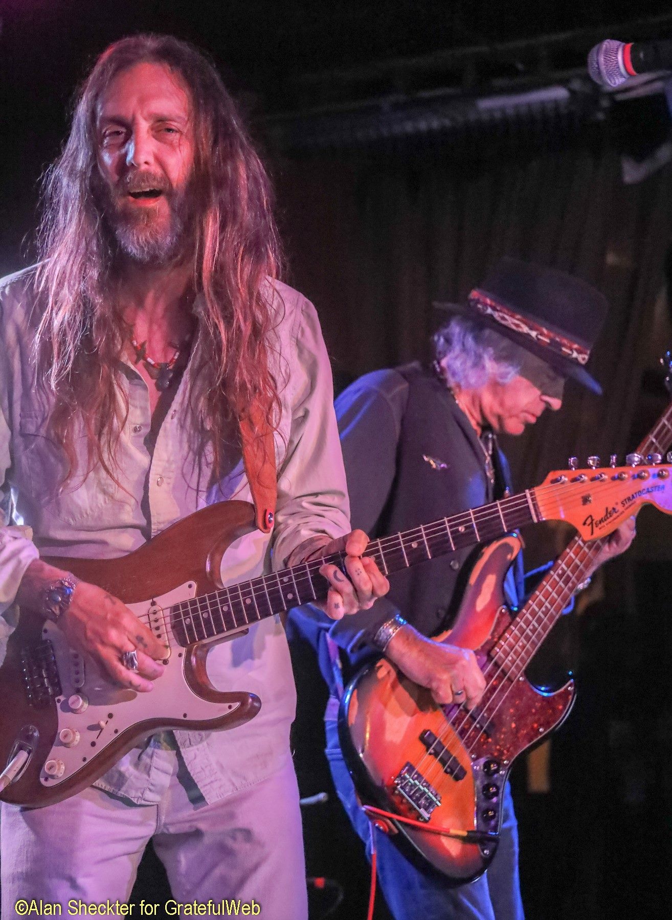 Chris Robinson and Pete Sears