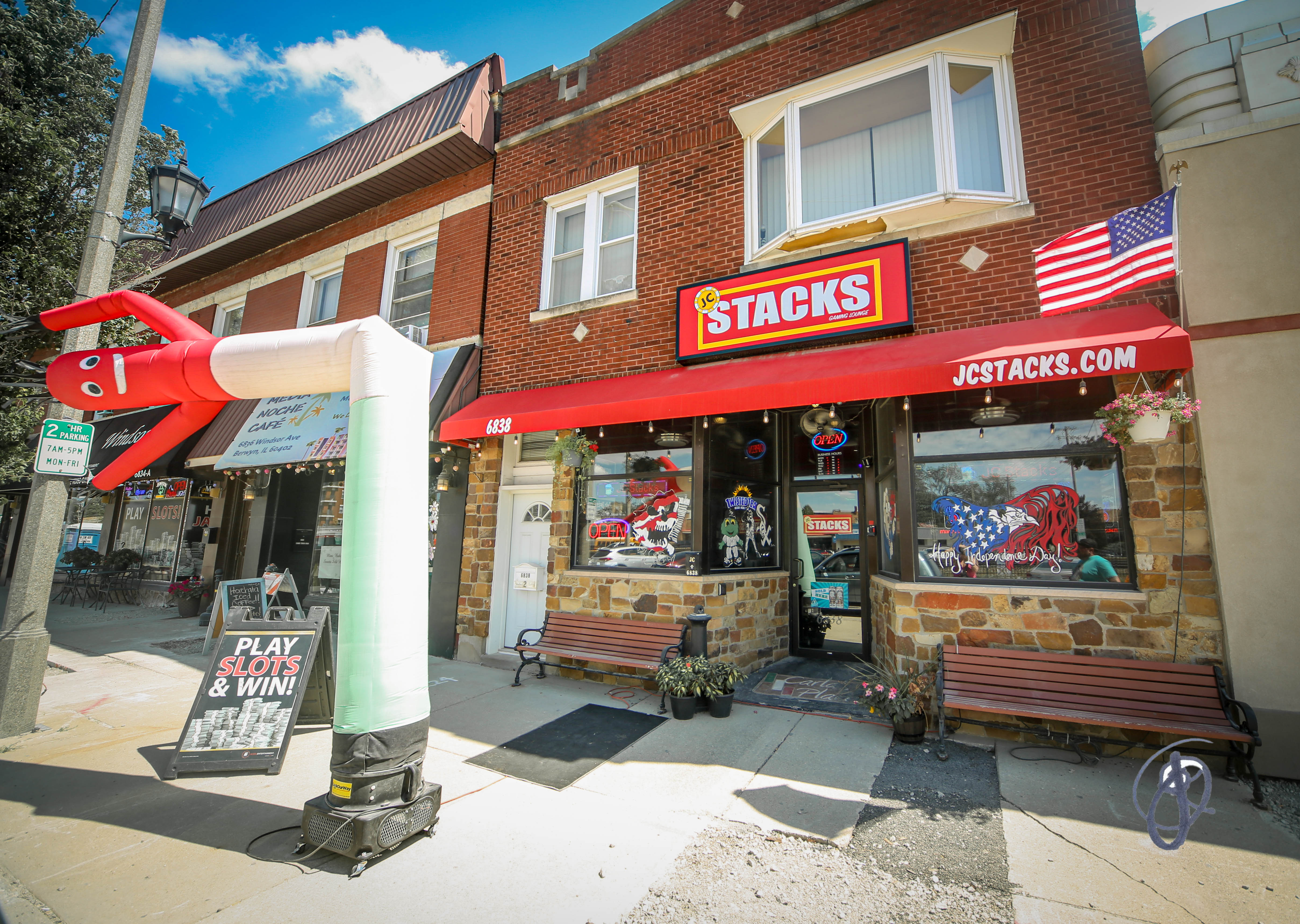 JC Stacks | 6838 West Windsor Ave  Berwyn, IL 60402