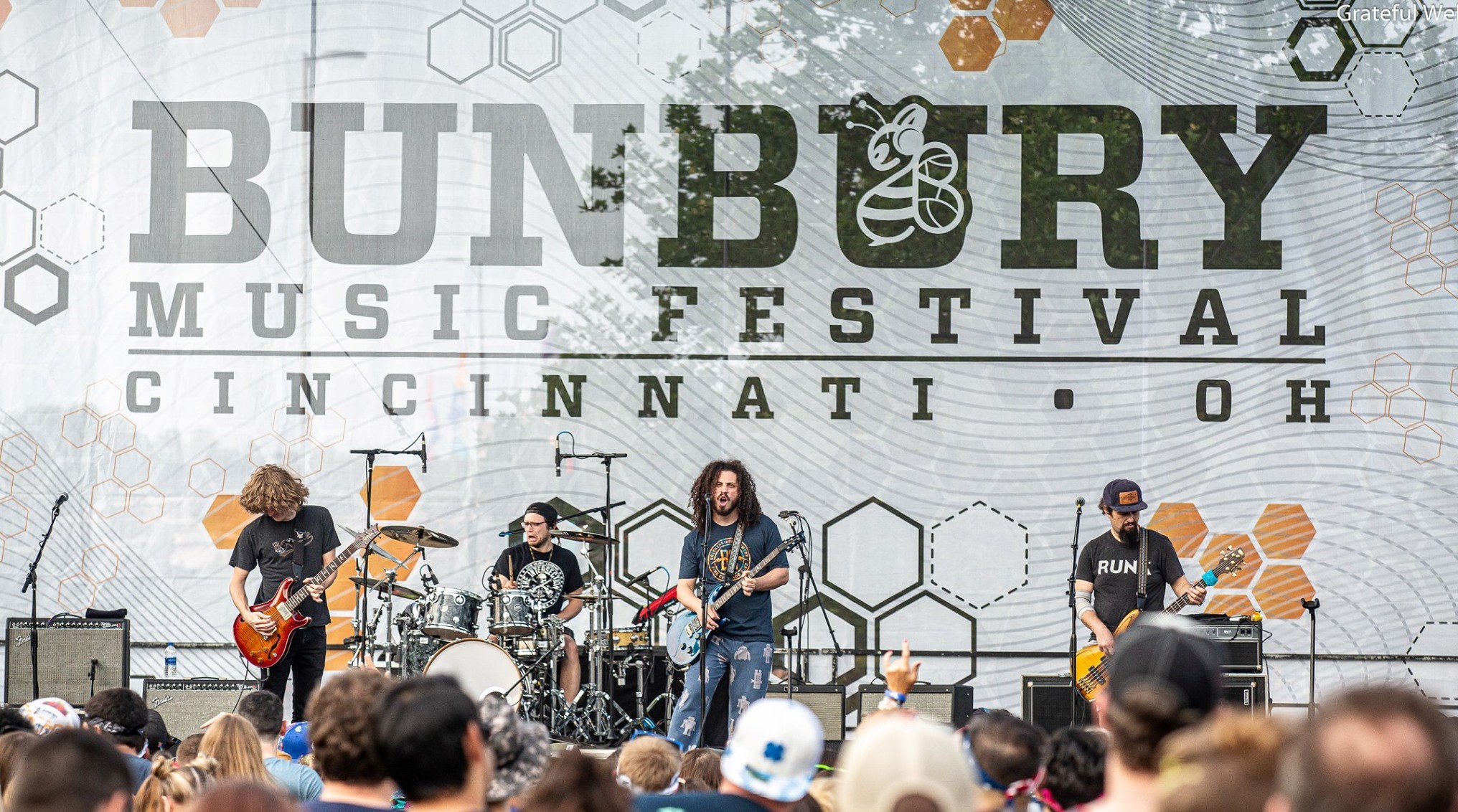 Pigeons Playing Ping Pong | Bunbury Music Festival