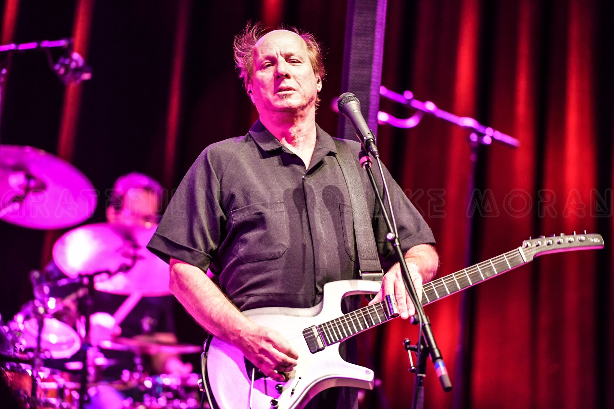 Adrian Belew - photo by moran