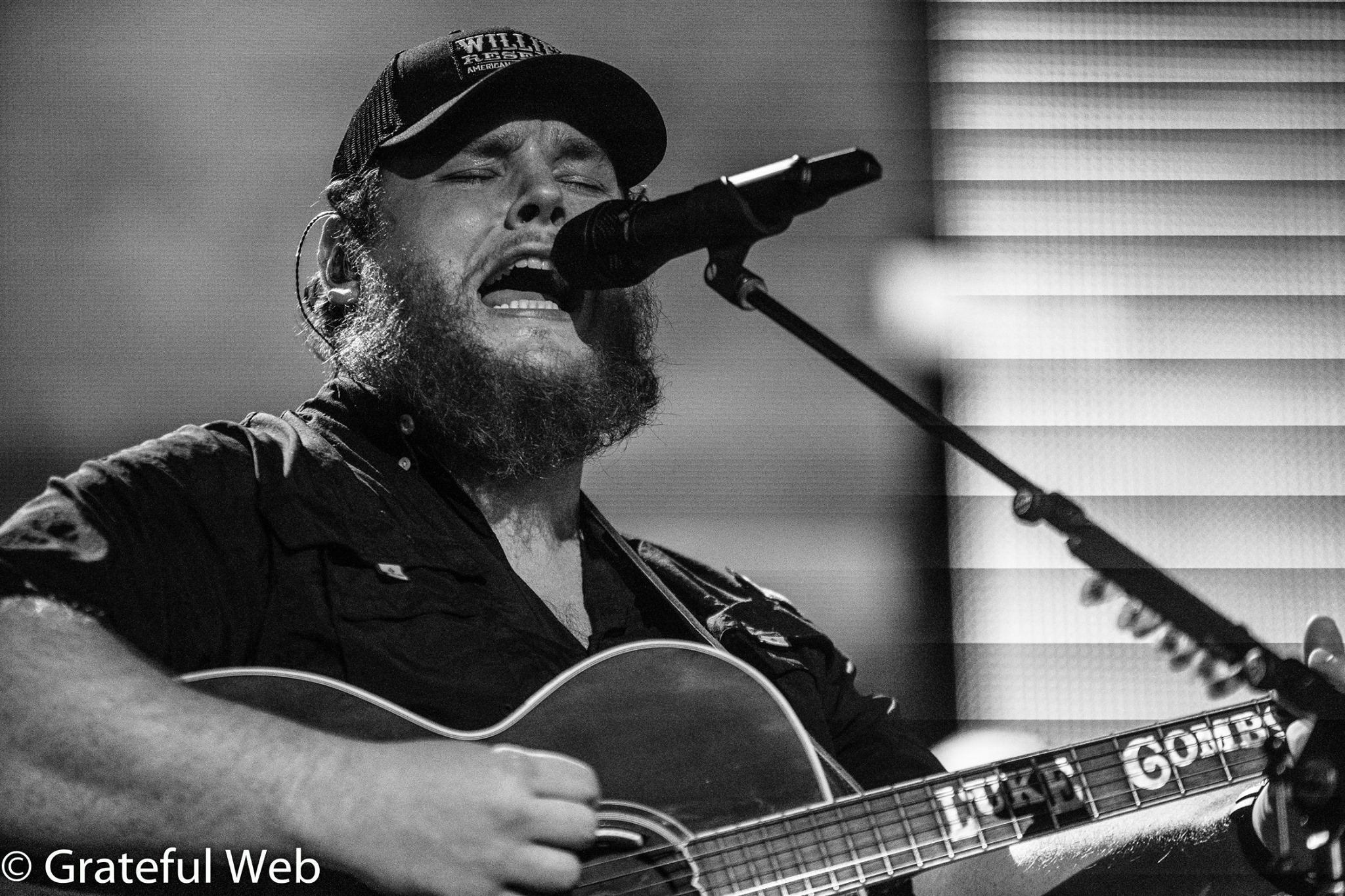 Luke Combs | Farm Aid