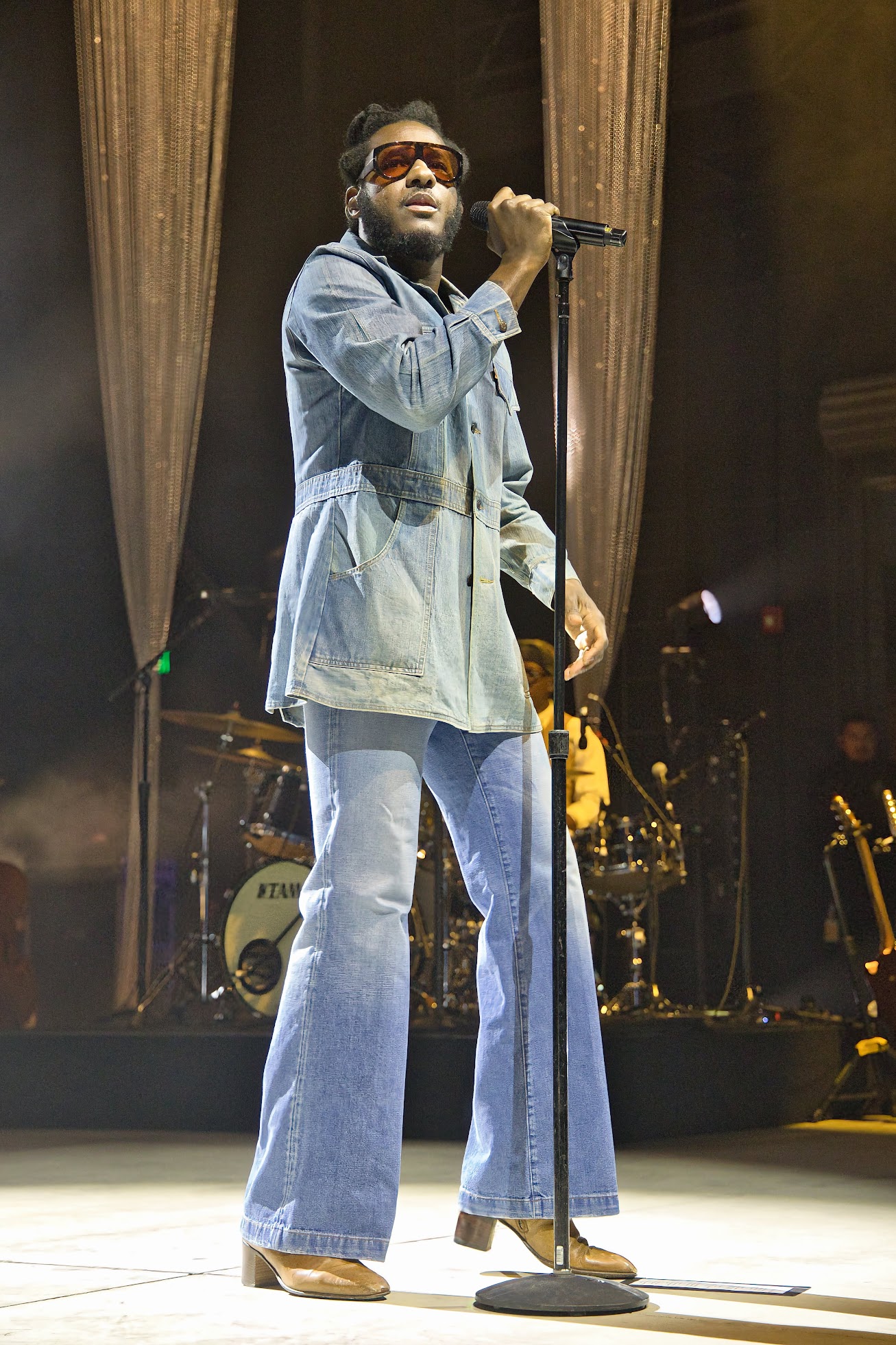 Leon Bridges