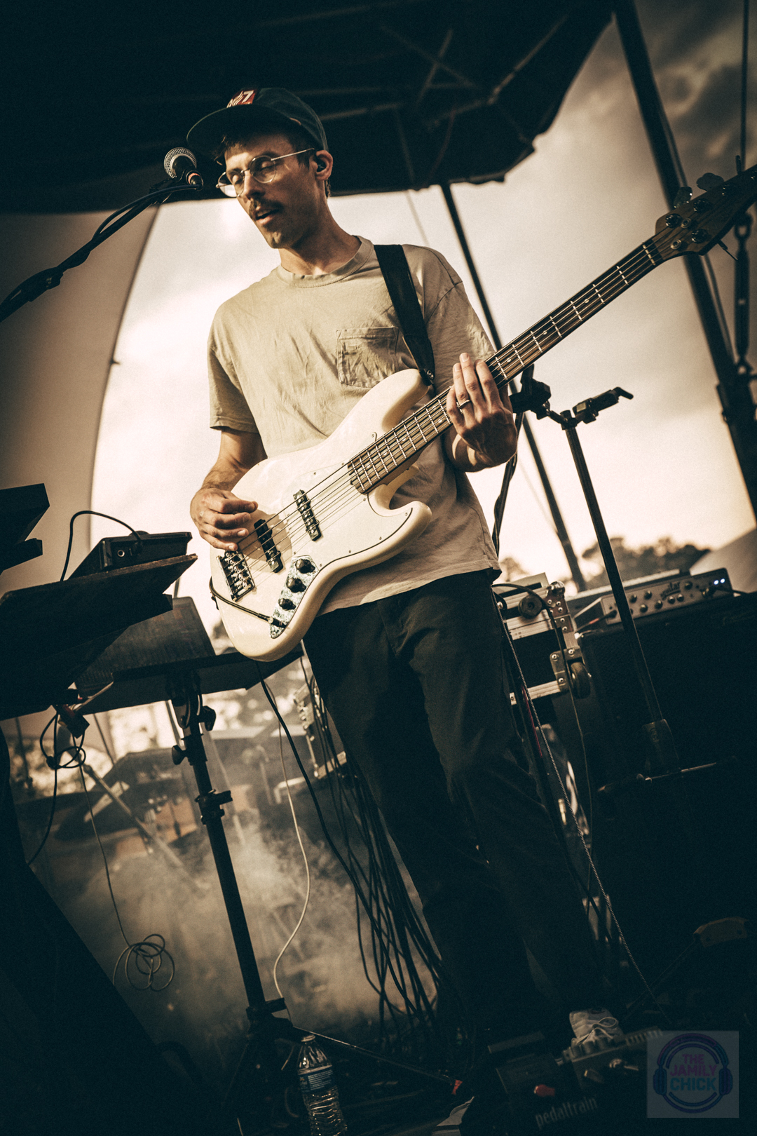 Bassist Kevin Hinnefeld | Dizgo