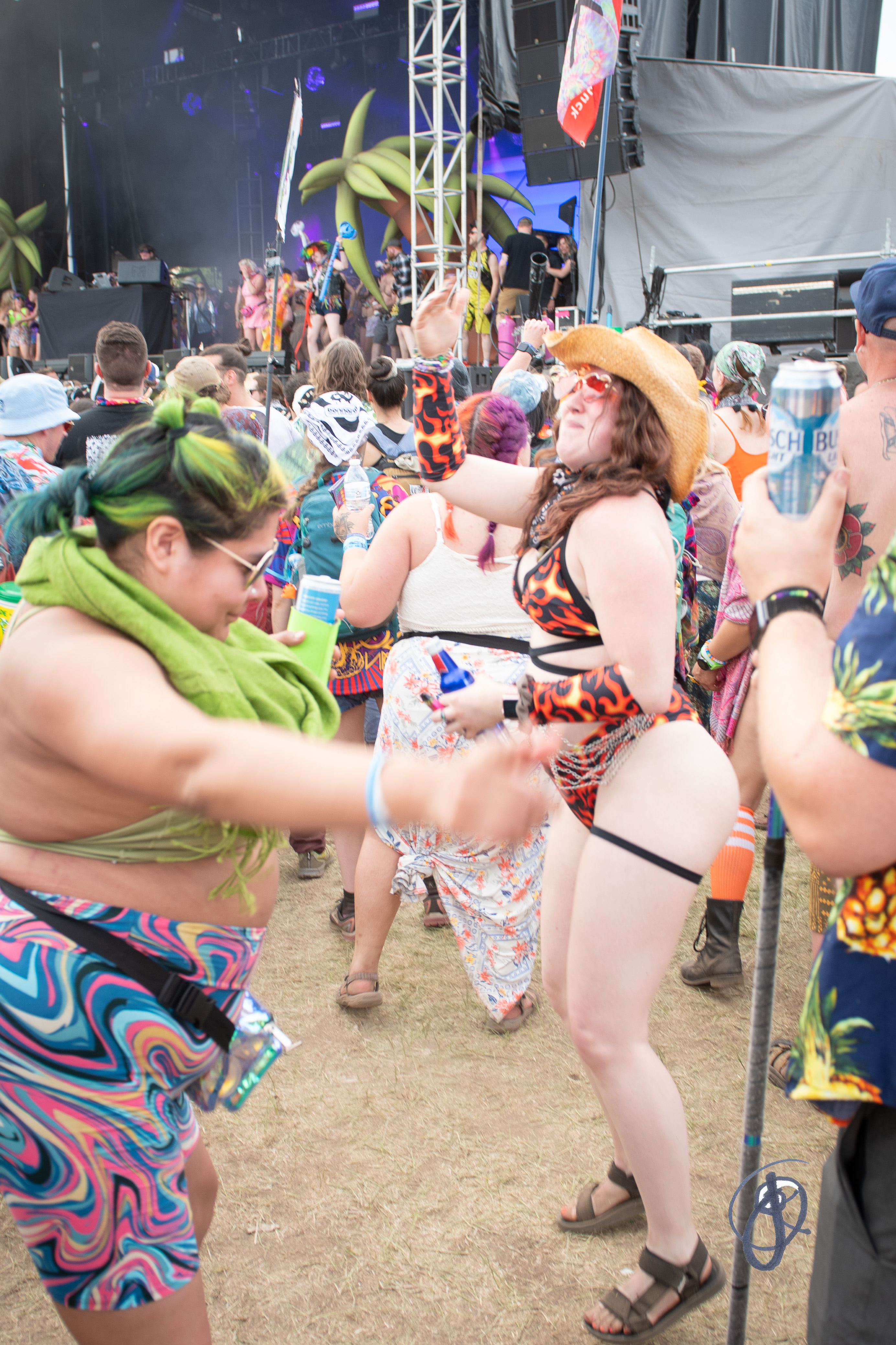 Kaytlin getting Down to Girl Talk | Photo by June Jameson