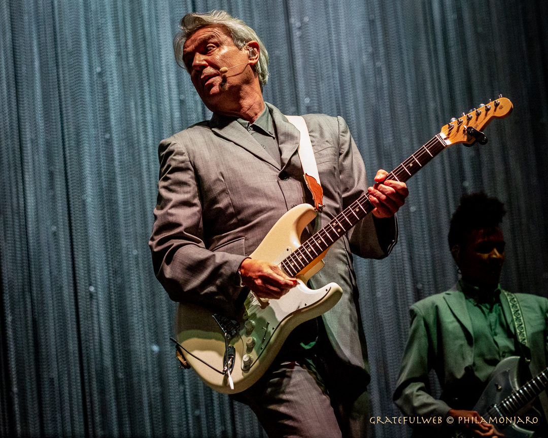 David Byrne Performs from his New release 'American Utopia'