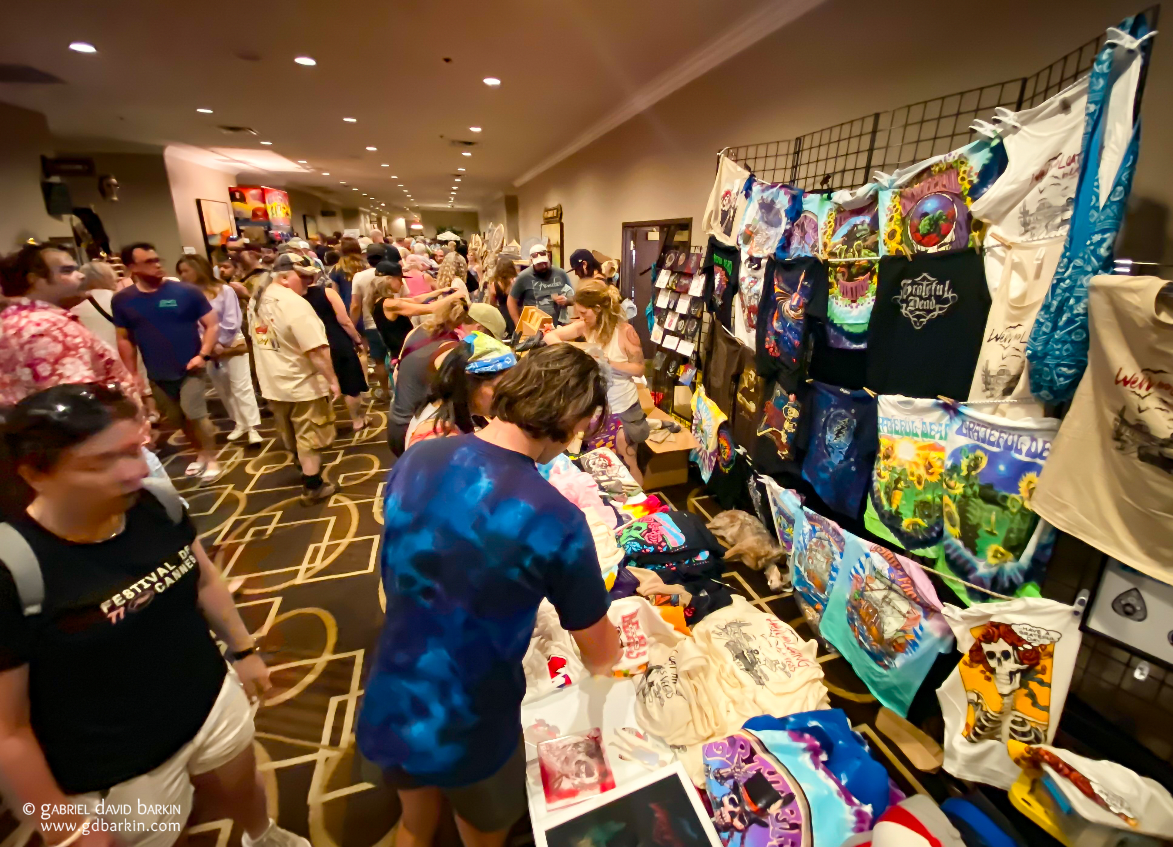 Shakedown in Vegas goes inside to beat the heat