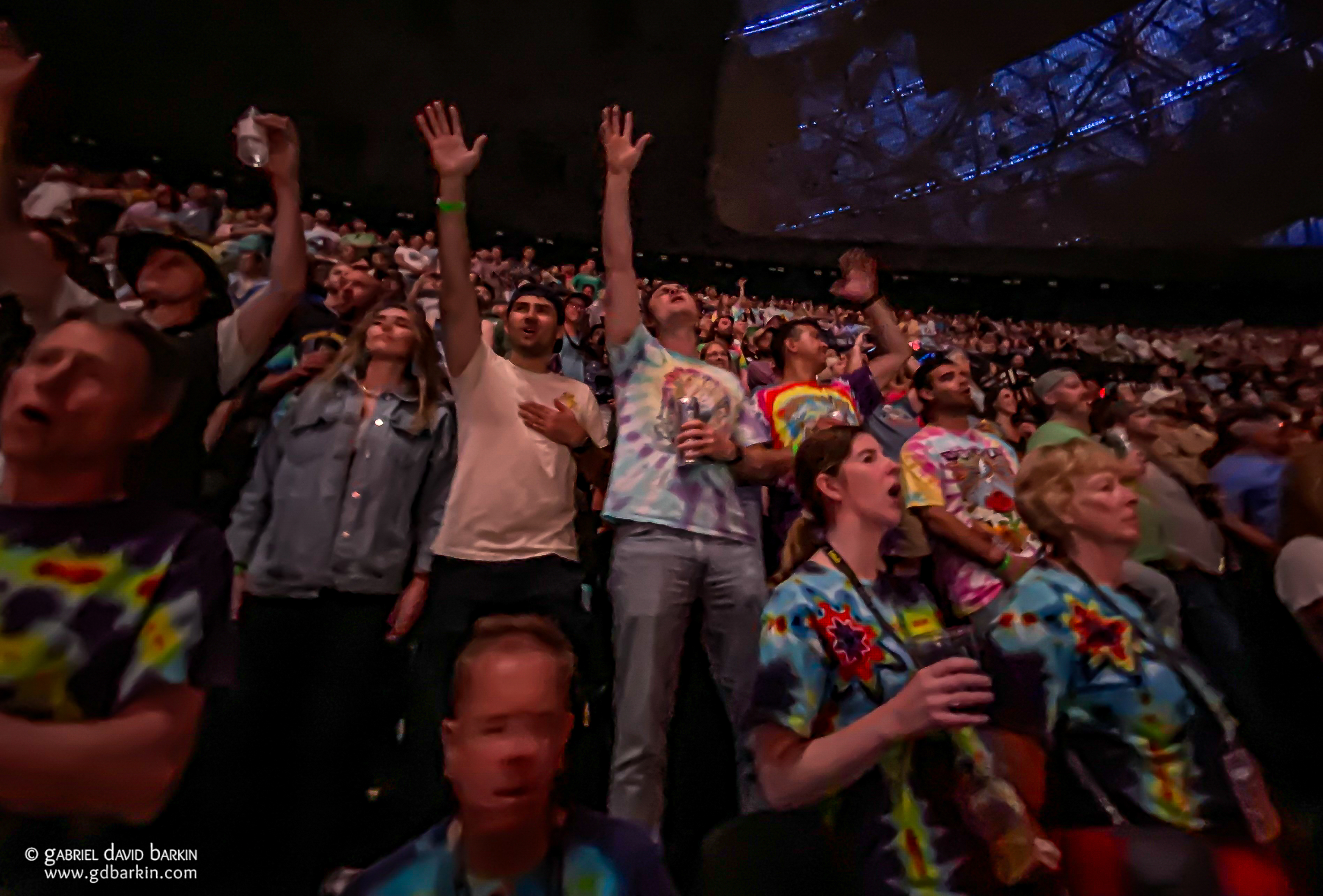 as per usual, the Dead's music attracts fans of all ages