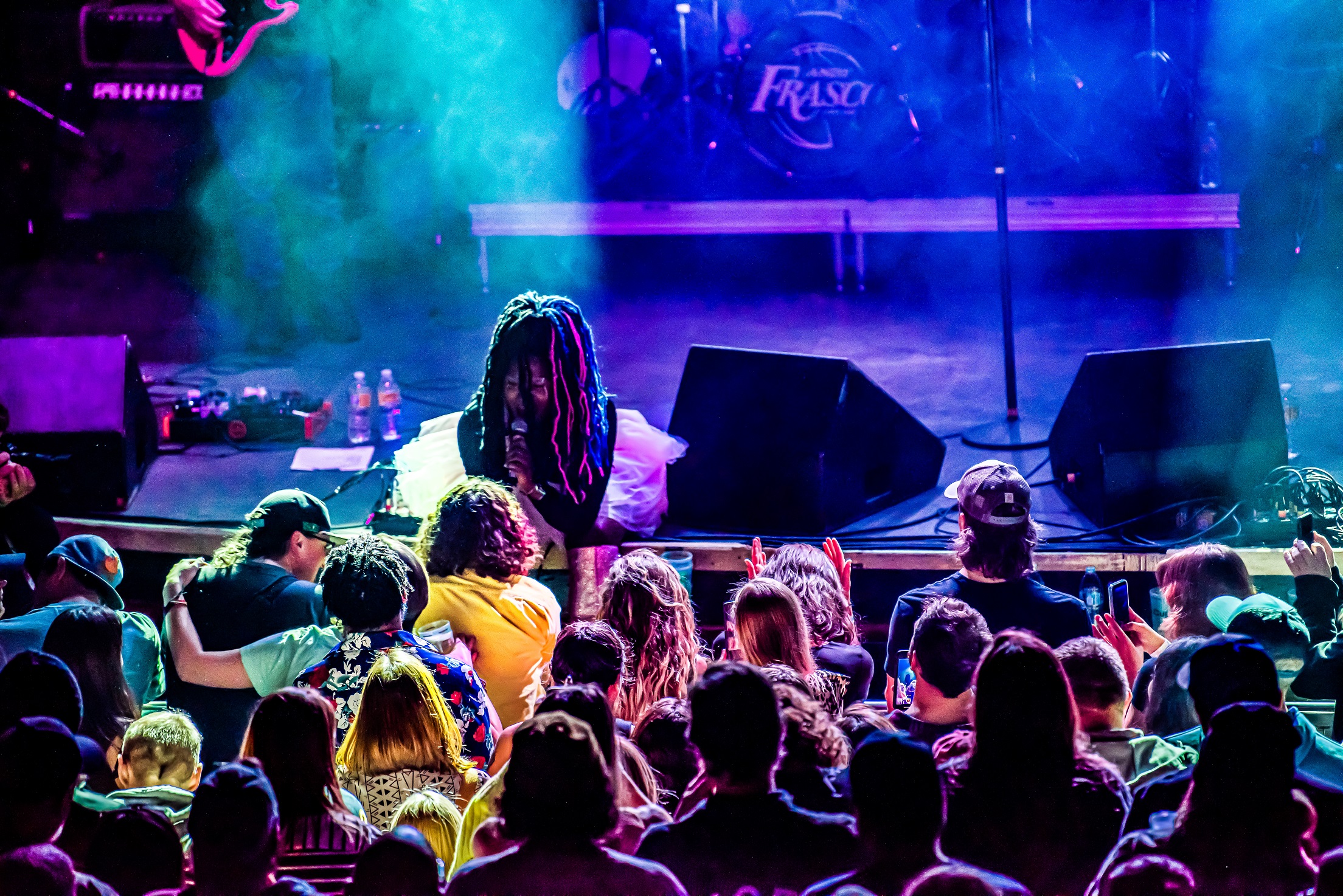 Kanika Moore serenades a Denver audience member