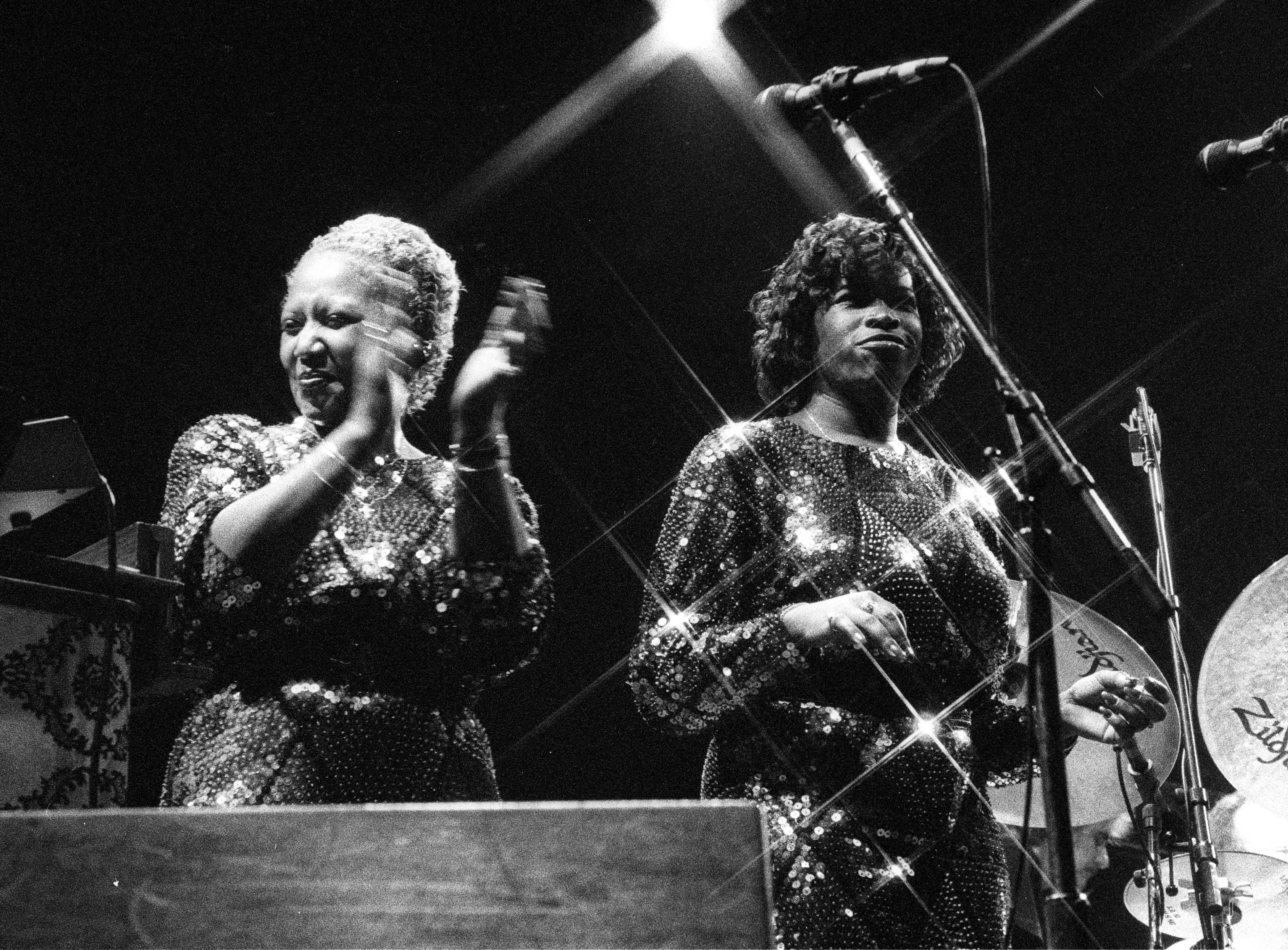 Gloria Jones & Jackie LaBranch - photo by Bob Minkin