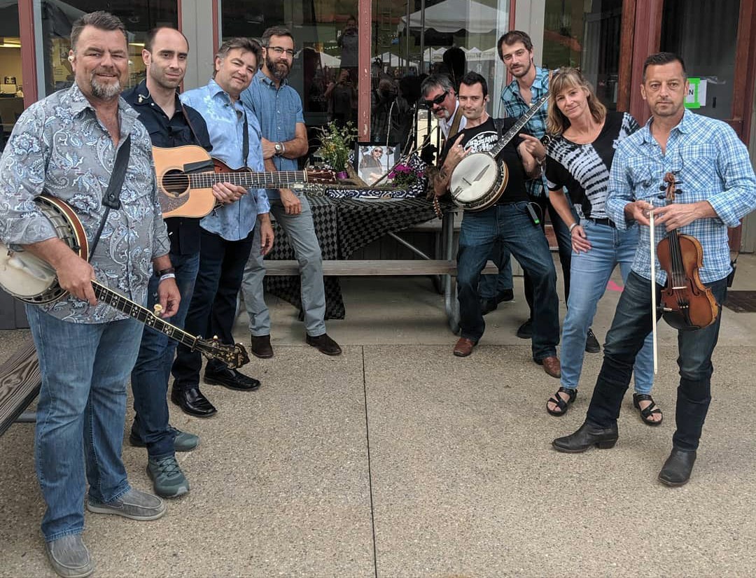 Travelin McCourys & Larry Keel Experience