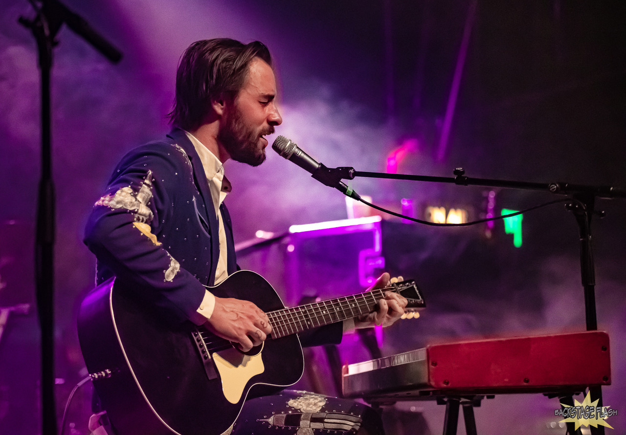 Robert Ellis | Aggie Theatre