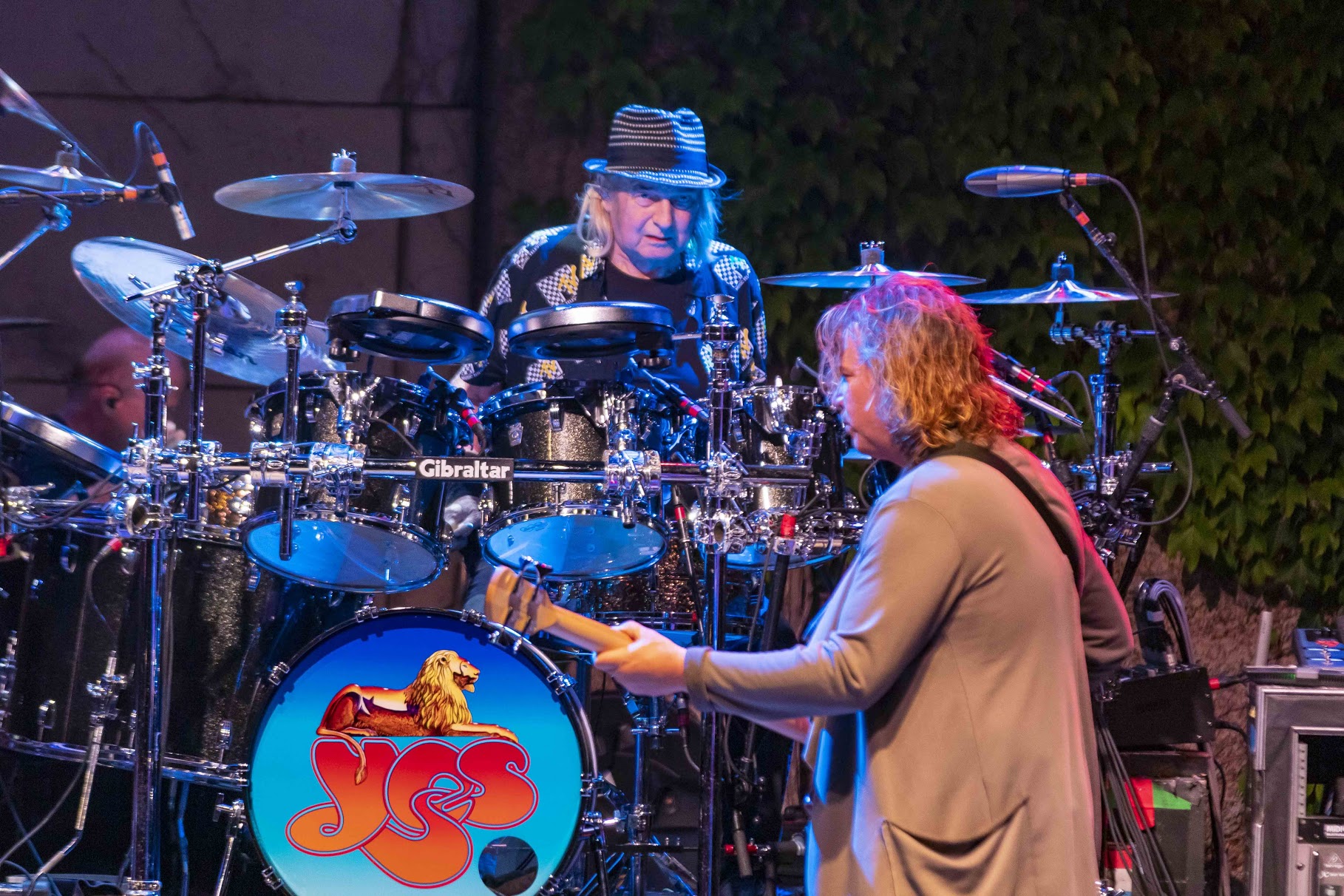 Alan White on drums @ the Royal Affair Tour