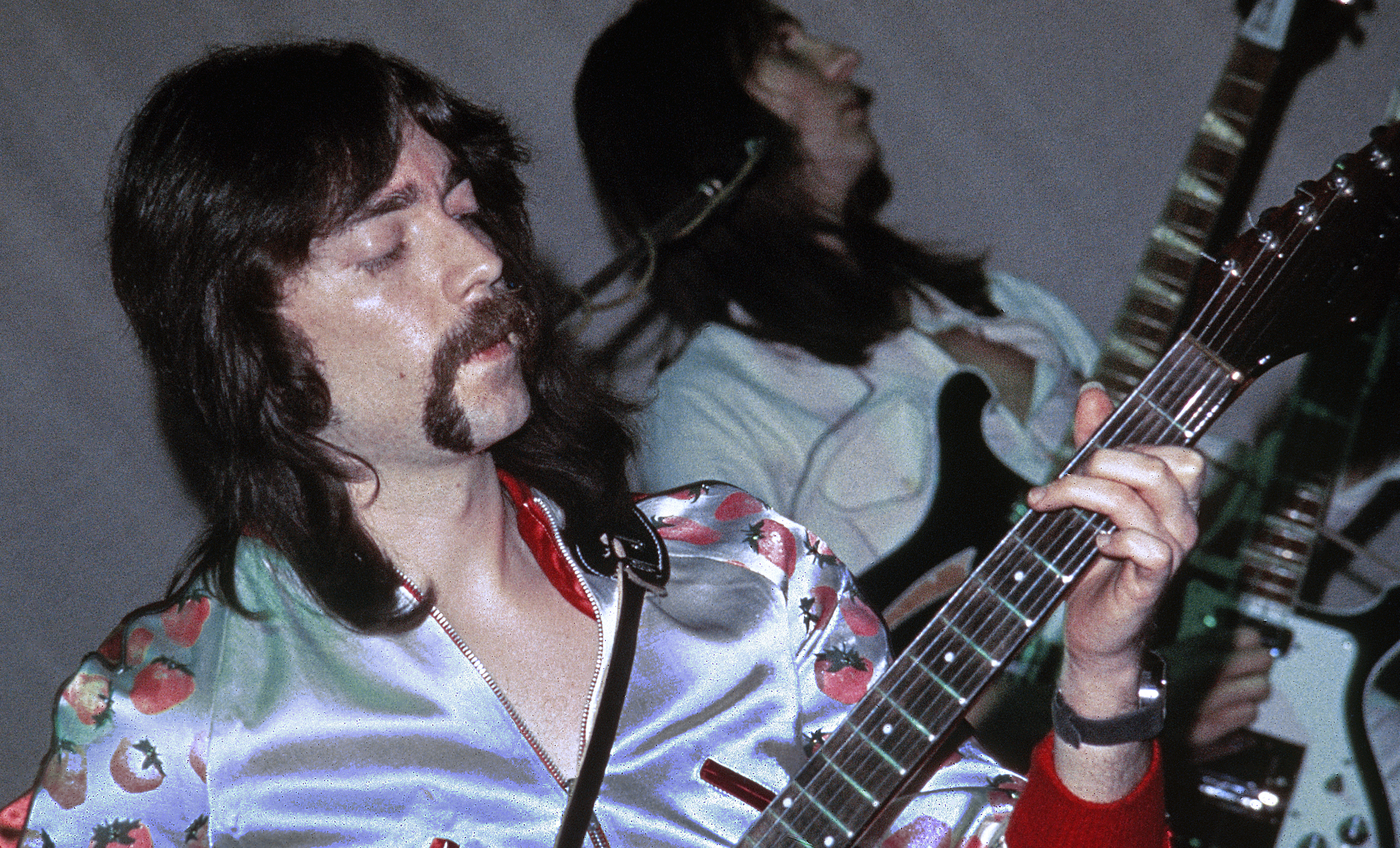 Steve Hackett & Mike Rutherford in 1974