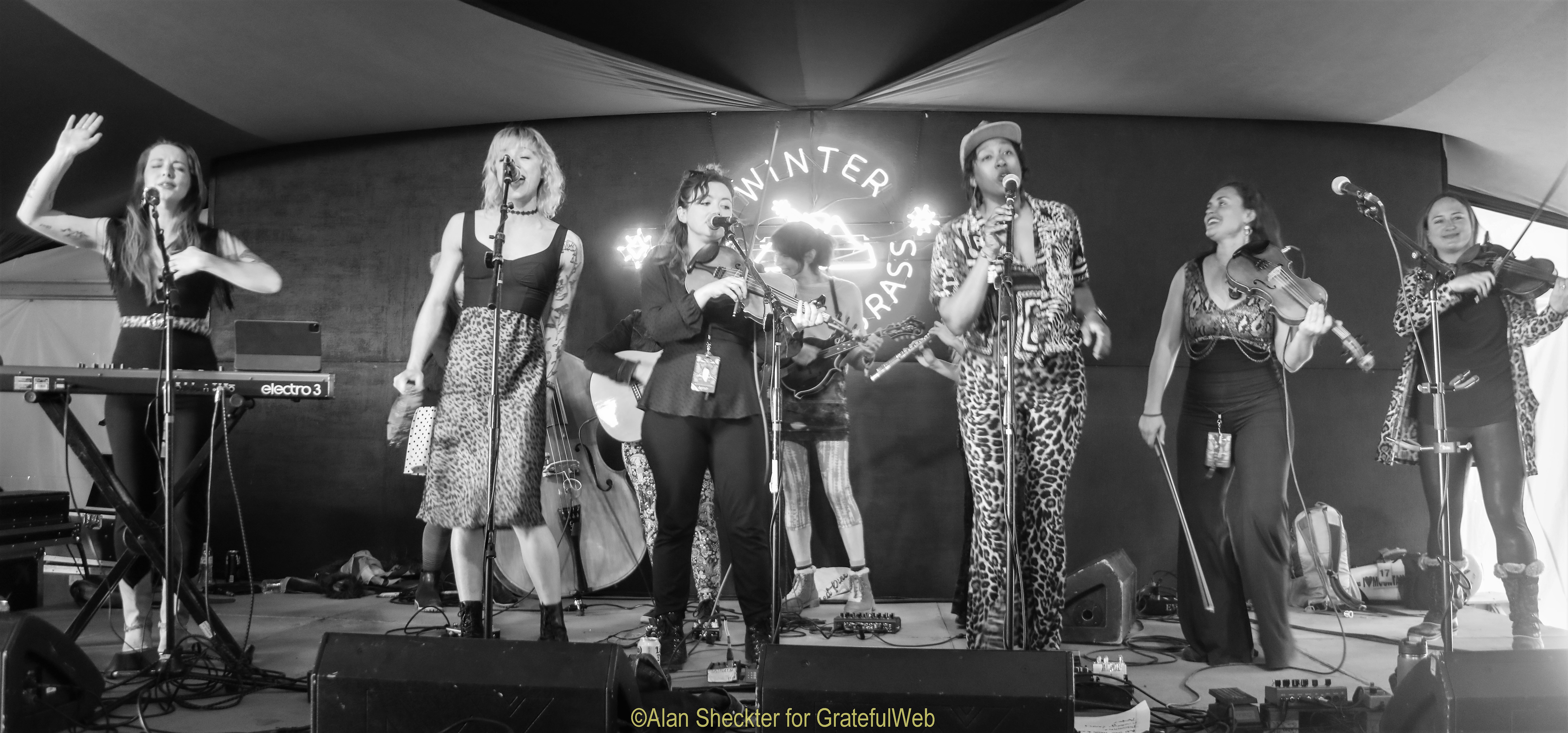 WWWonderWomen | WinterWonderGrass Tahoe