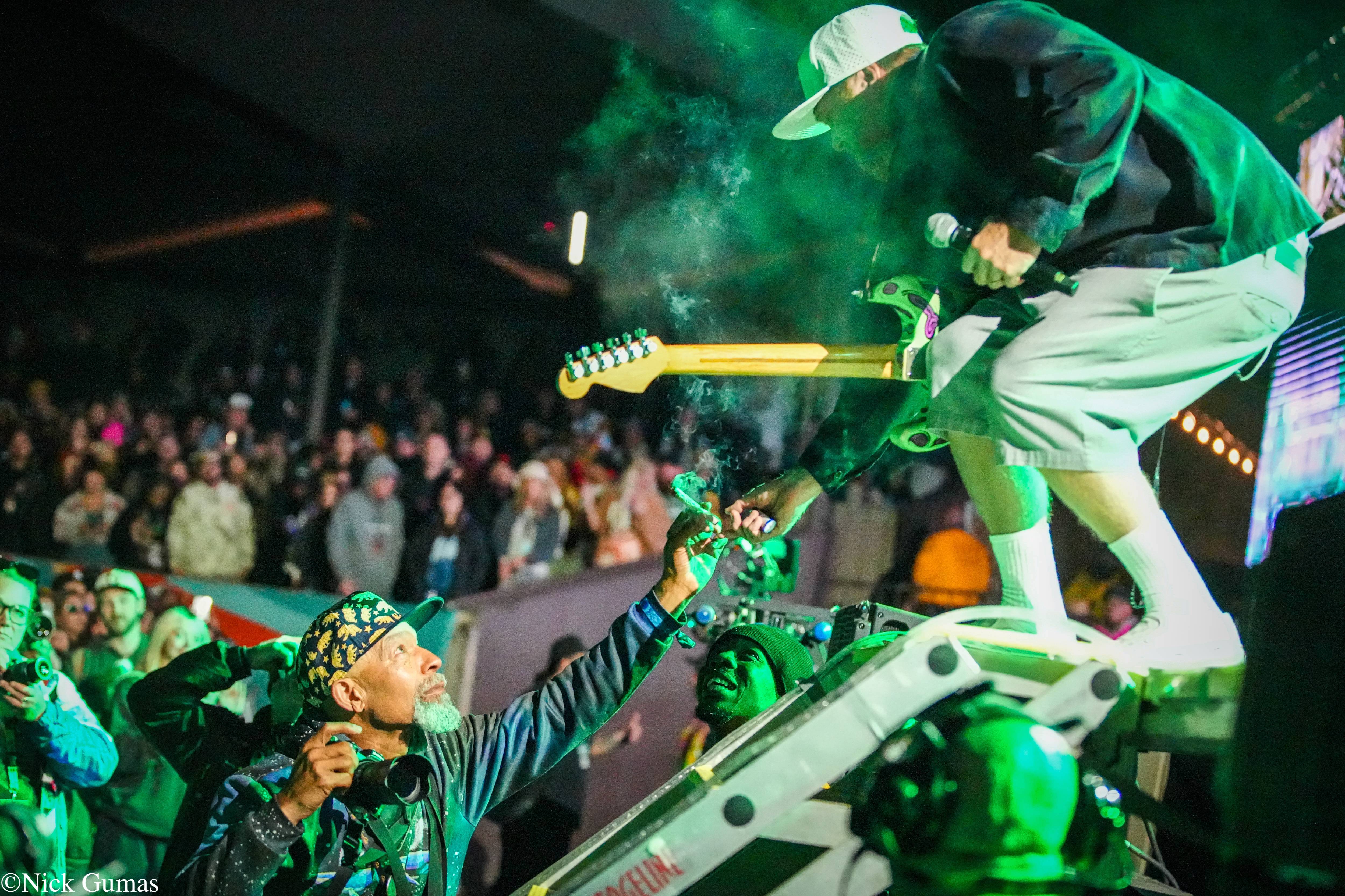 Slightly Stoopid Passes a Joint | Cali Roots | Monterey, Ca