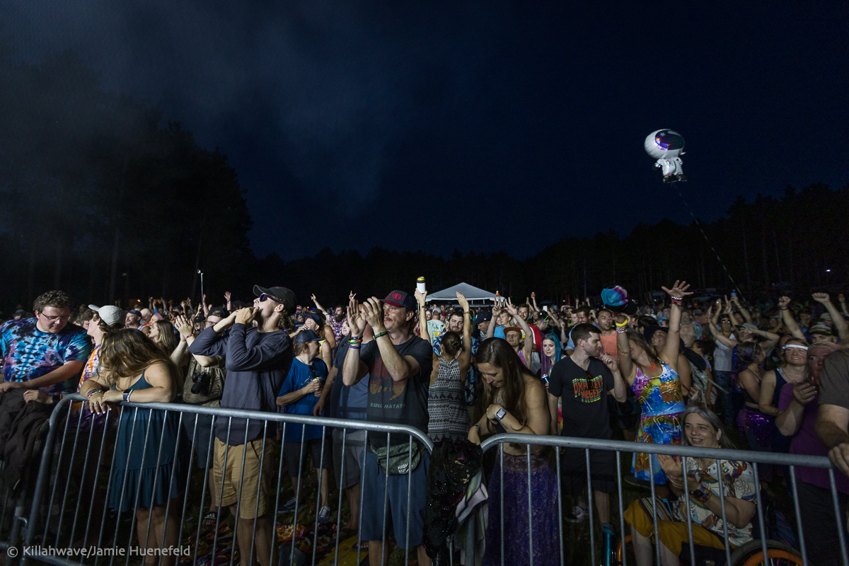 The crowd enjoying Goose | Eau Claire, WI