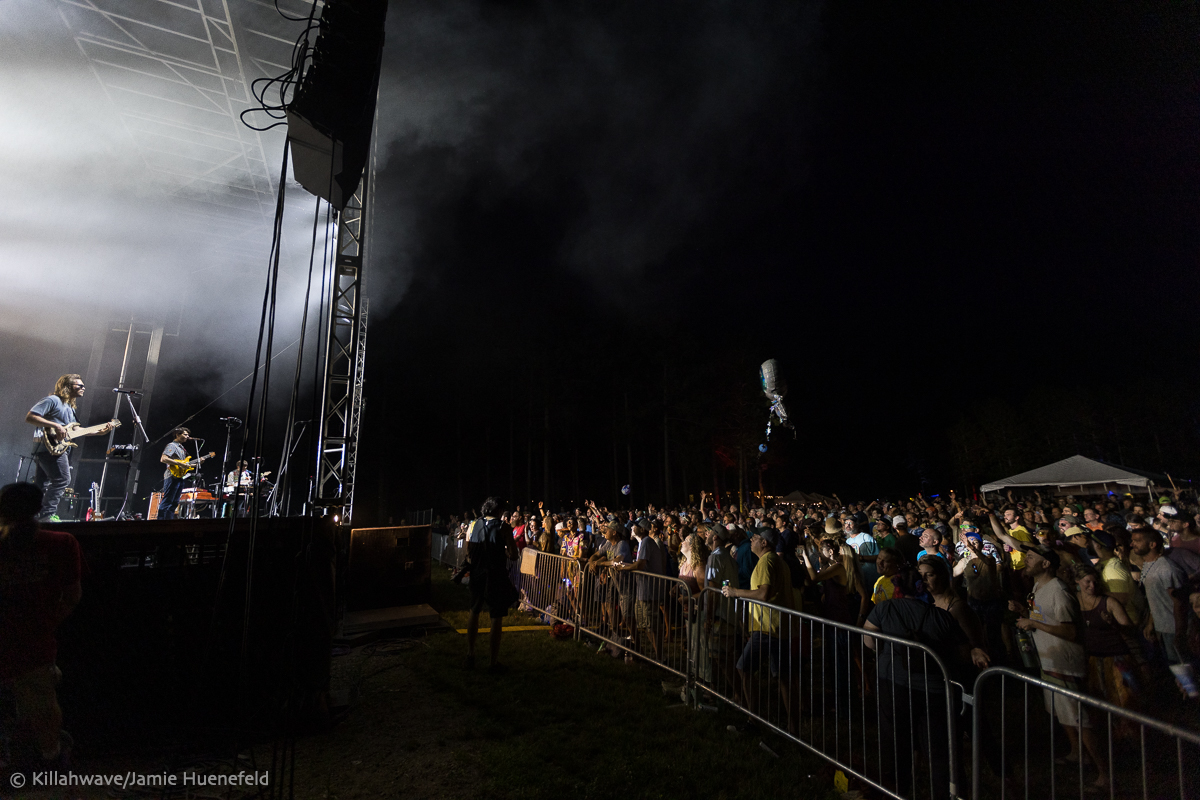 The crowd enjoying the show | Eau Claire, WI