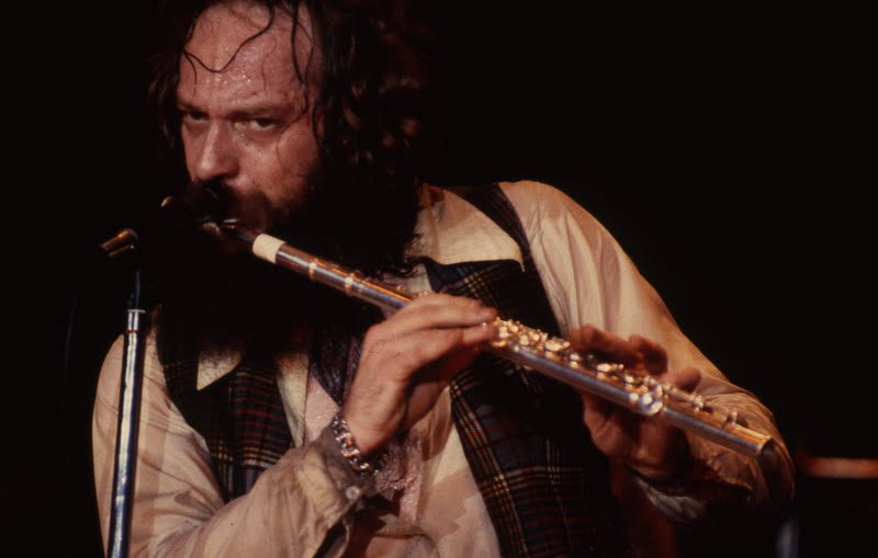 Ian Anderson | 1977 - photo by Paul Mann