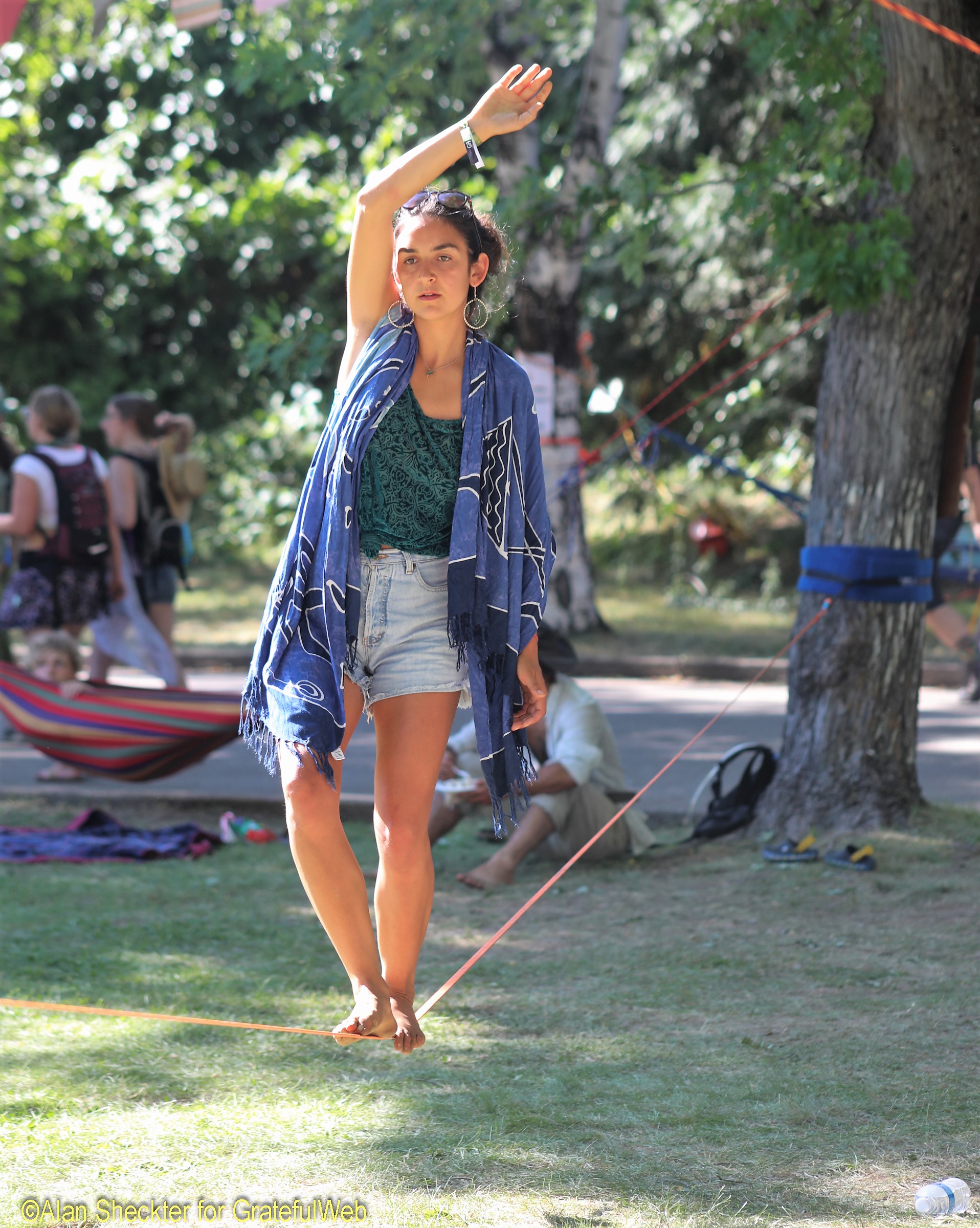 Slackline balancing on The Lawn