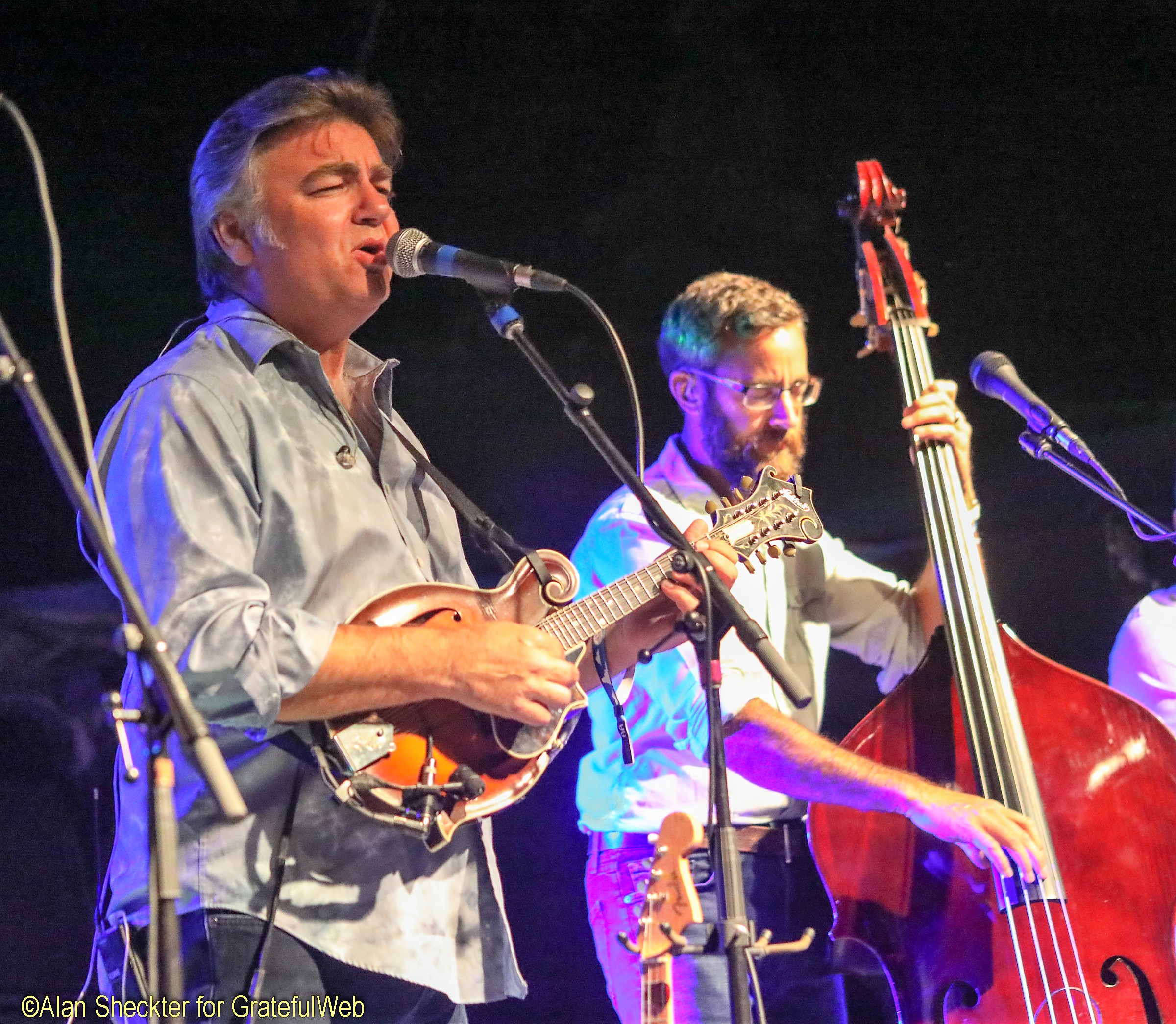 The Travelin’ McCourys Ronnie McCoury (left) and Alan Bartram