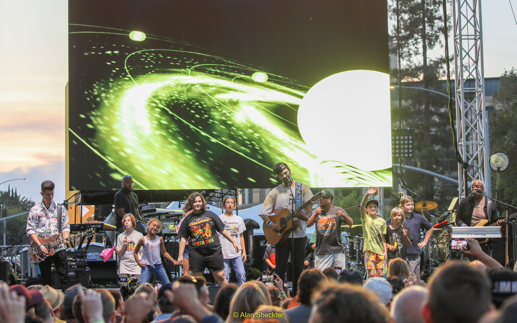 Michael Franti with the Farm-to-Fork Festival crowd