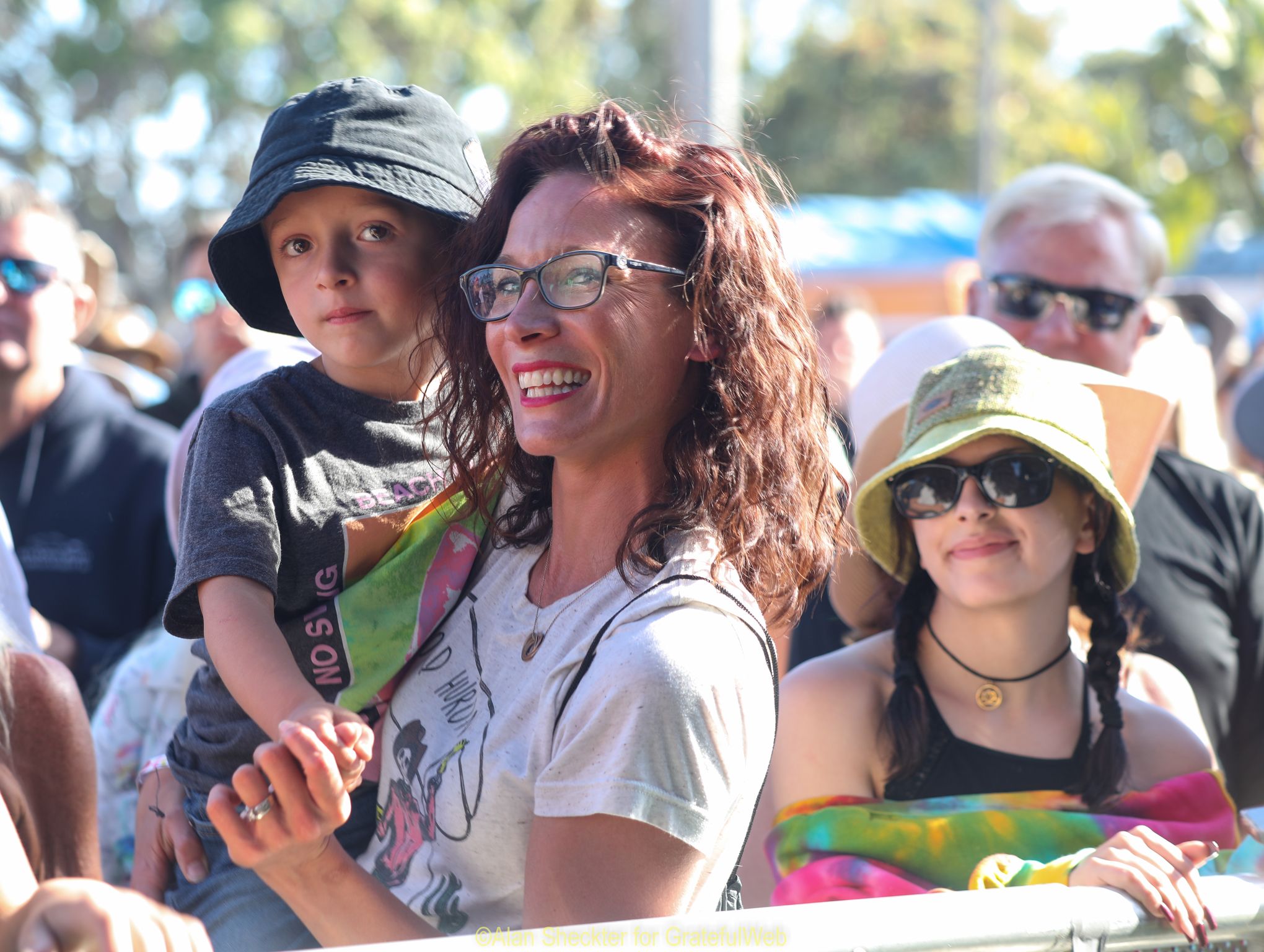 Lord Huron fans | Beachlife Festival