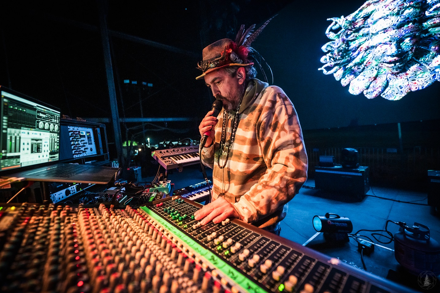 Shpongle - photo credit: Silky Shots