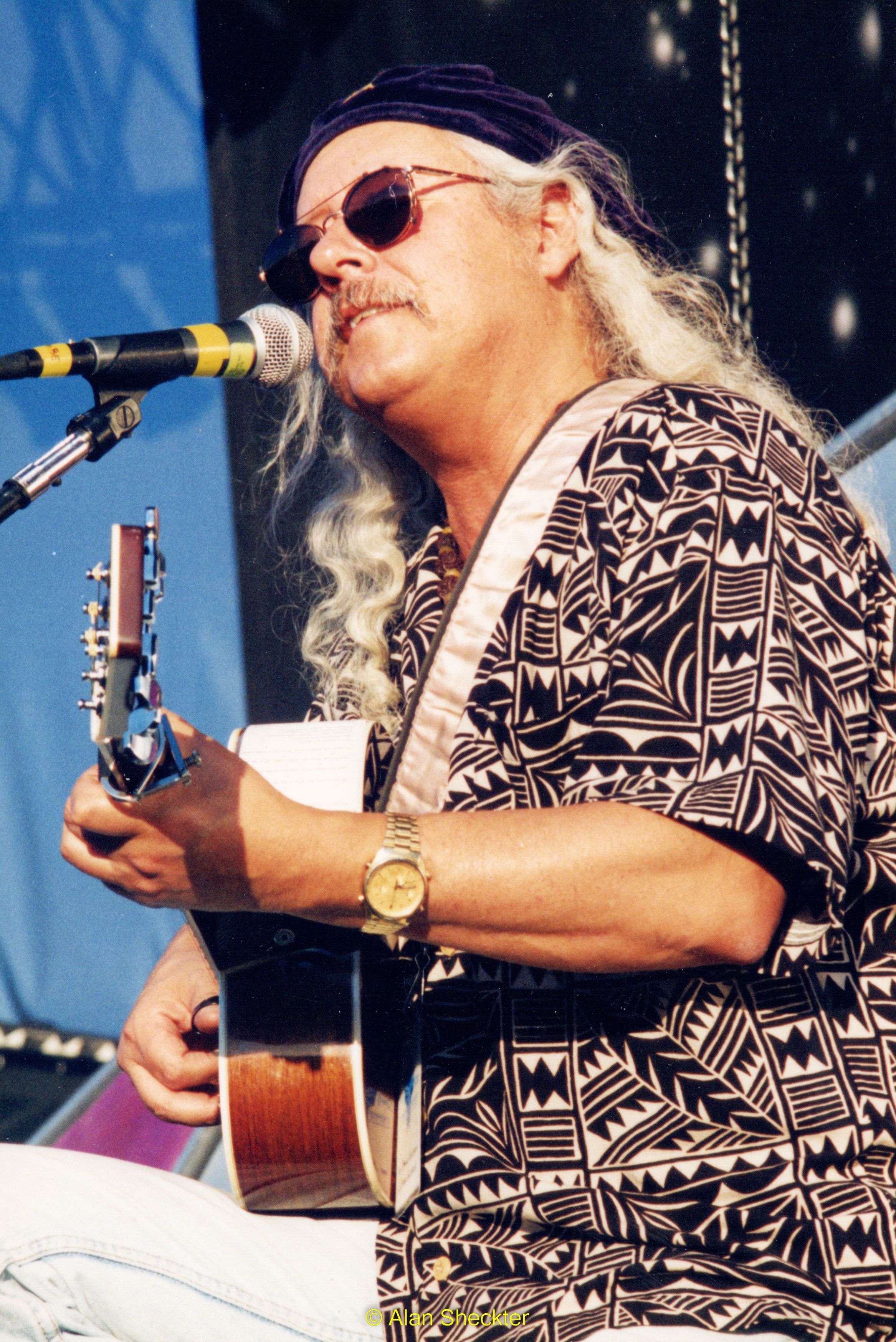 Arlo Guthrie | Camden, NJ | 6/28/97 - photo by Alan Sheckter