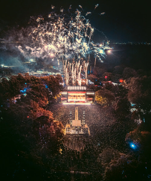 Metallica crowd by Sam Shapiro