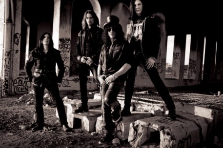 Slash ft. Myles Kennedy and The Conspirators announce March and April 2024  tour