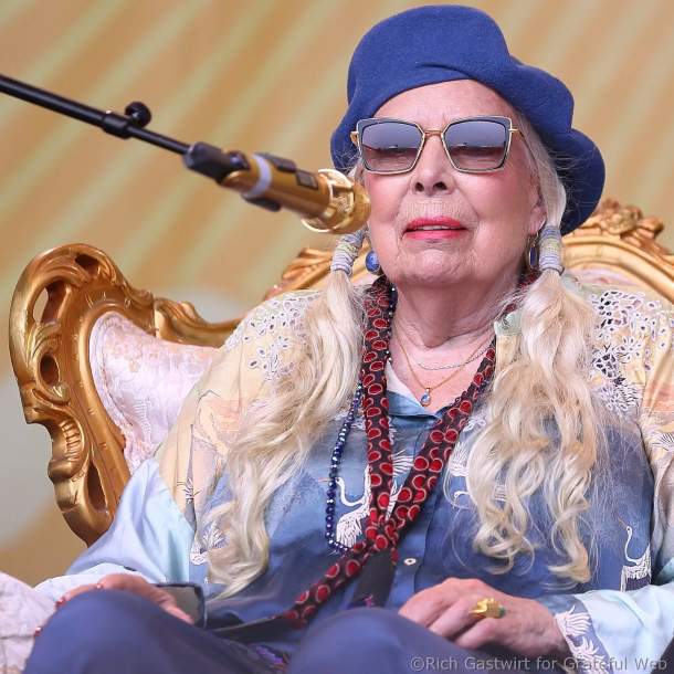Joni mitchell tapestry sales