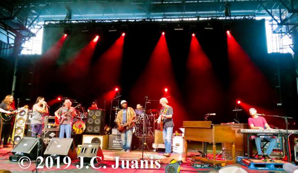 Multiple Guests Join Dark Star Orchestra In Florida Oteil