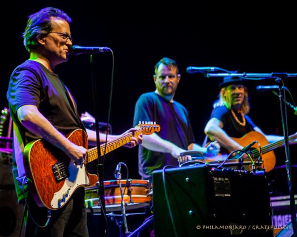 Violent Femmes The Vic Theatre 11 4 18 Grateful Web