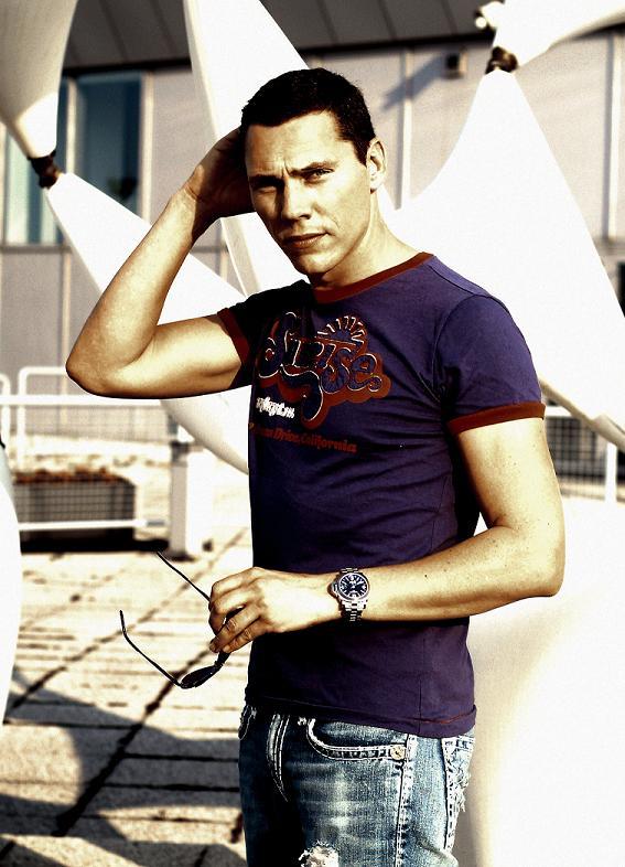 Tiësto to embark on final leg of In Search Of Sunrise tour