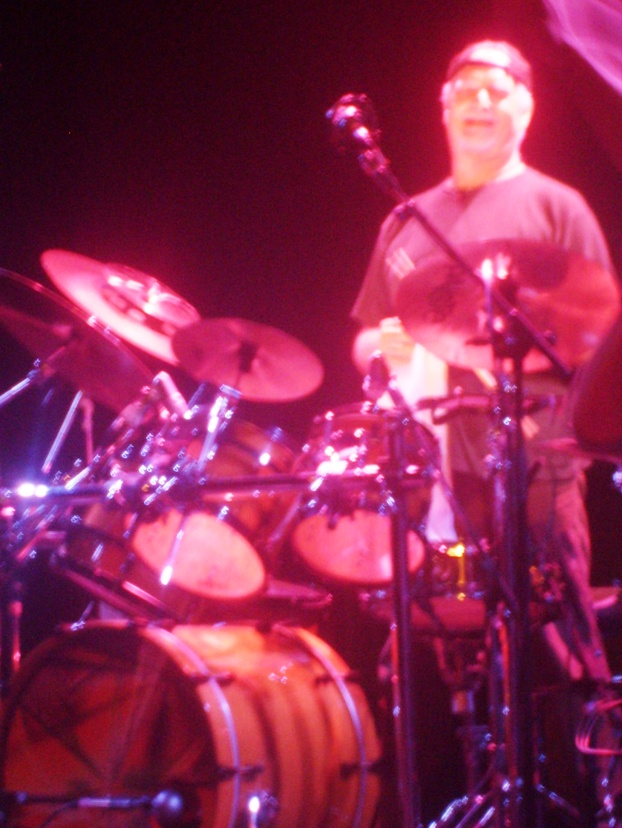 Kreutzmann, Burbridge, & Murawski Give Cheers to "Good Times"