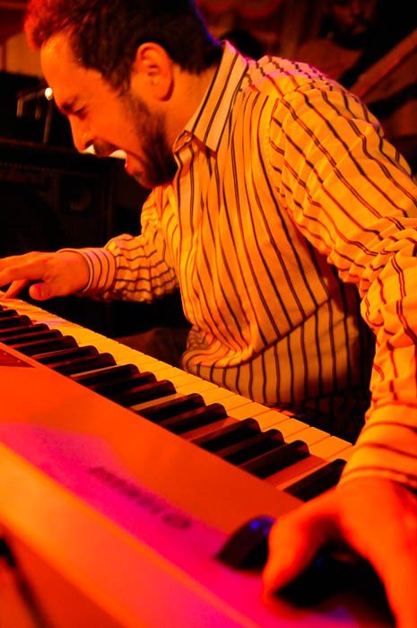 100925lubriphonic-0883 - Grateful Web