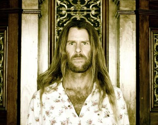 Grayson Capps Tours Northeast / Two Songs & Cameo in Straw Dogs