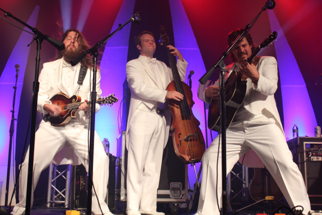 Greensky Bluegrass Covers ZZ Top on New Years Eve