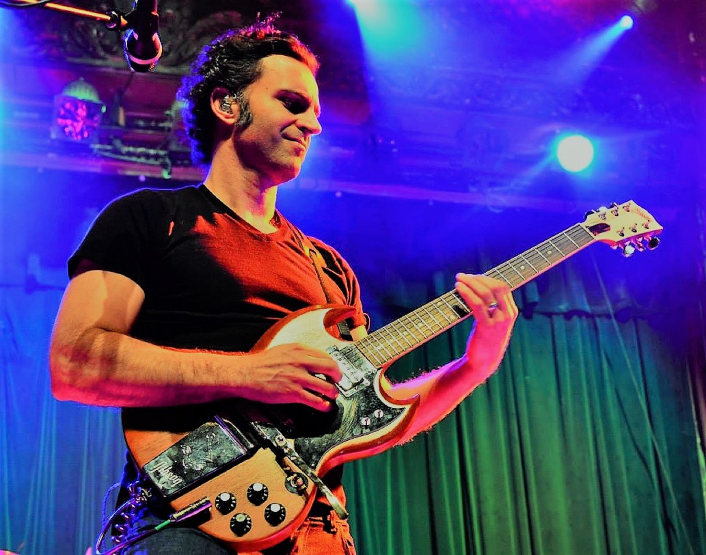 Grateful Web Interview with Dweezil Zappa
