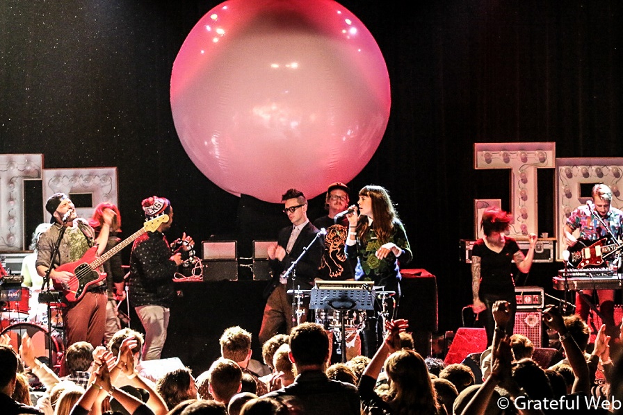 Dale Earnhardt Jr. Jr. | Fox Theater | 10/28/14 | Review