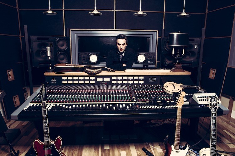 Jon Chi Releases single off forthcoming record