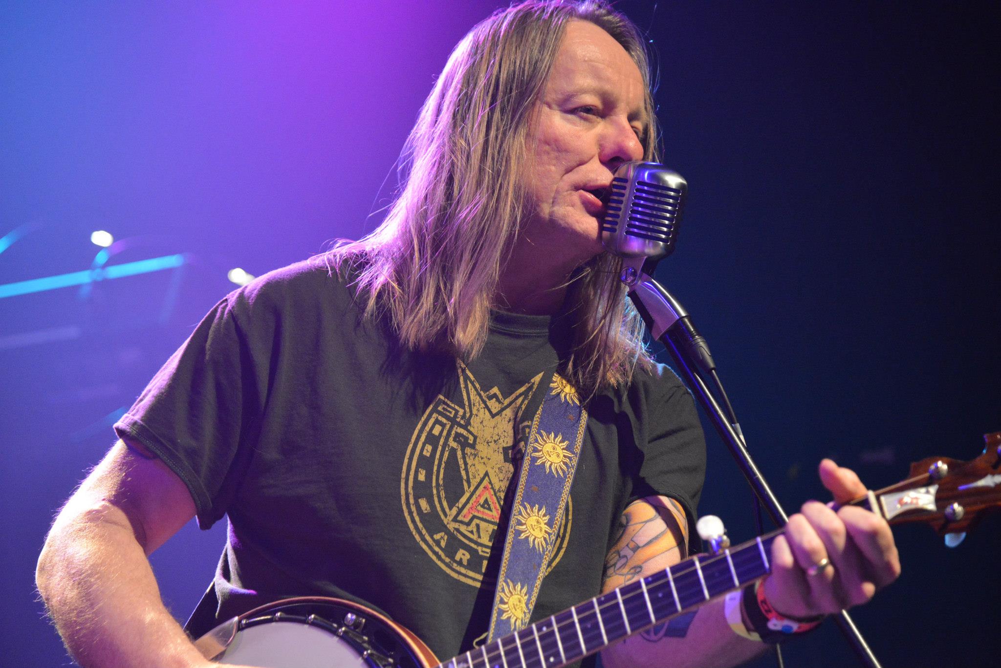 Danny Barnes Showcases His Artistic Evolution With New Release