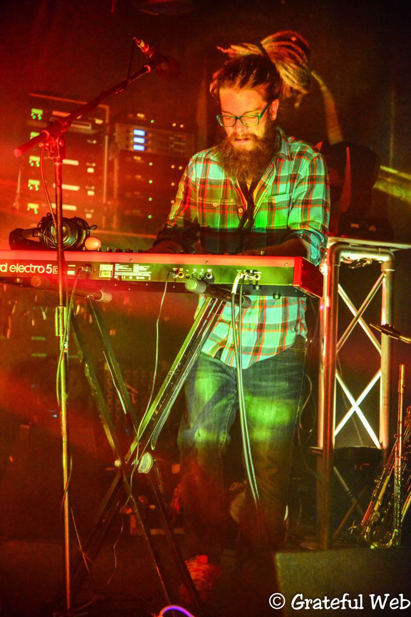 Jon Wayne and the Pain | Cervantes Other Side