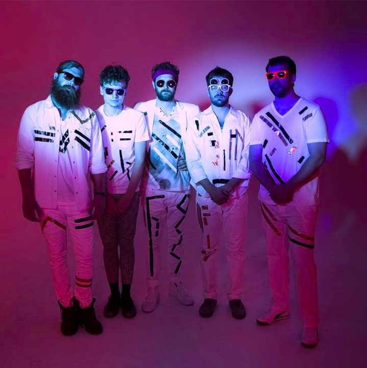 Madaila Set to Release 'Traces' Nov. 4th