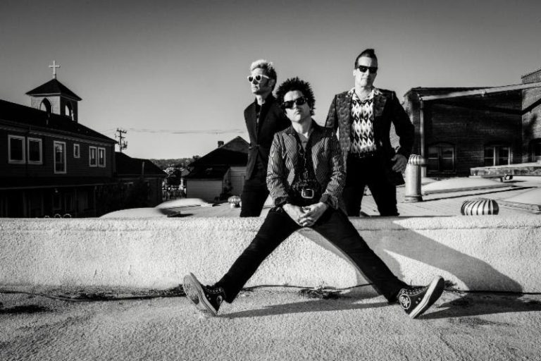 Green Day Score 11th No. 1 With "Still Breathing"