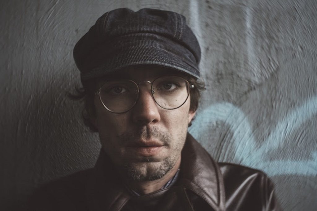 Justin Townes Earle Announces Intimate Solo Acoustic Tour