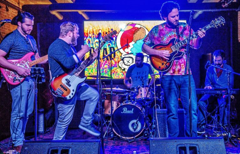 Dead Meat to Play Stratton Village Resort