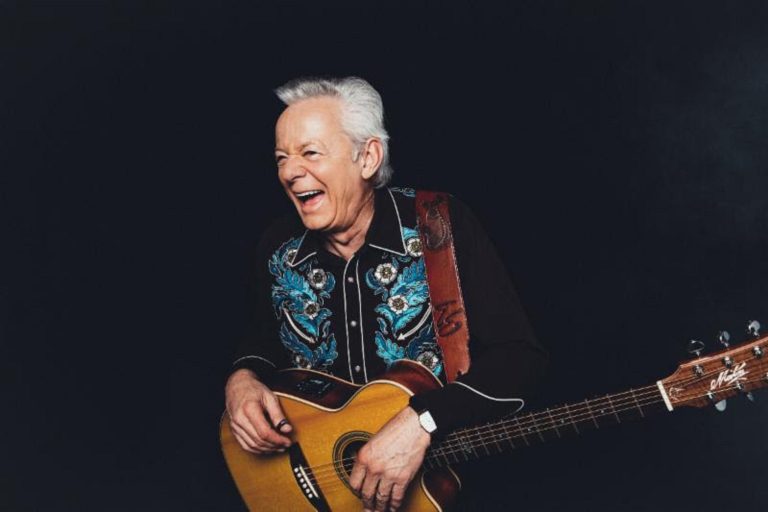 Tommy Emmanuel Announces More U.S. Tour Dates Starting July 15