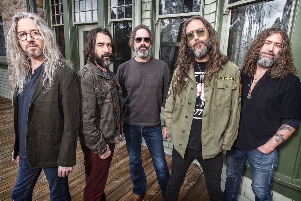 Chris Robinson Brotherhood Release Video For "Chauffeur's Daughter"