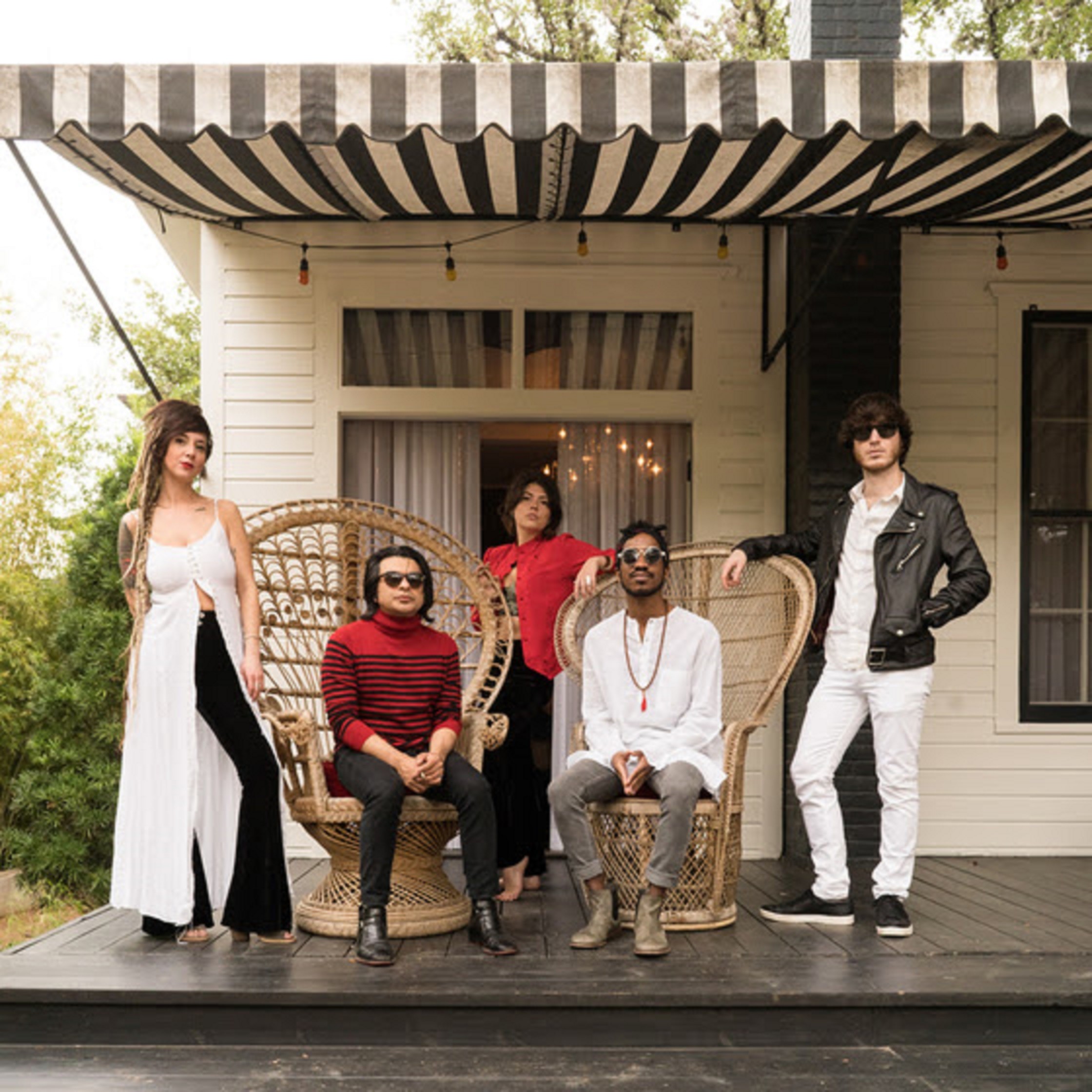 Los Coast Unveils New Video And Extensive Summer Tour Dates